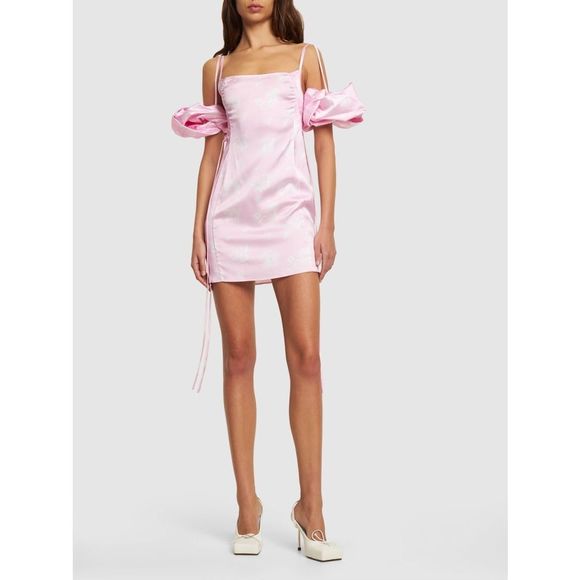 Jacquemus Dresses & Skirts - Jacquemus La Mini Robe Chouchou satin mini dress